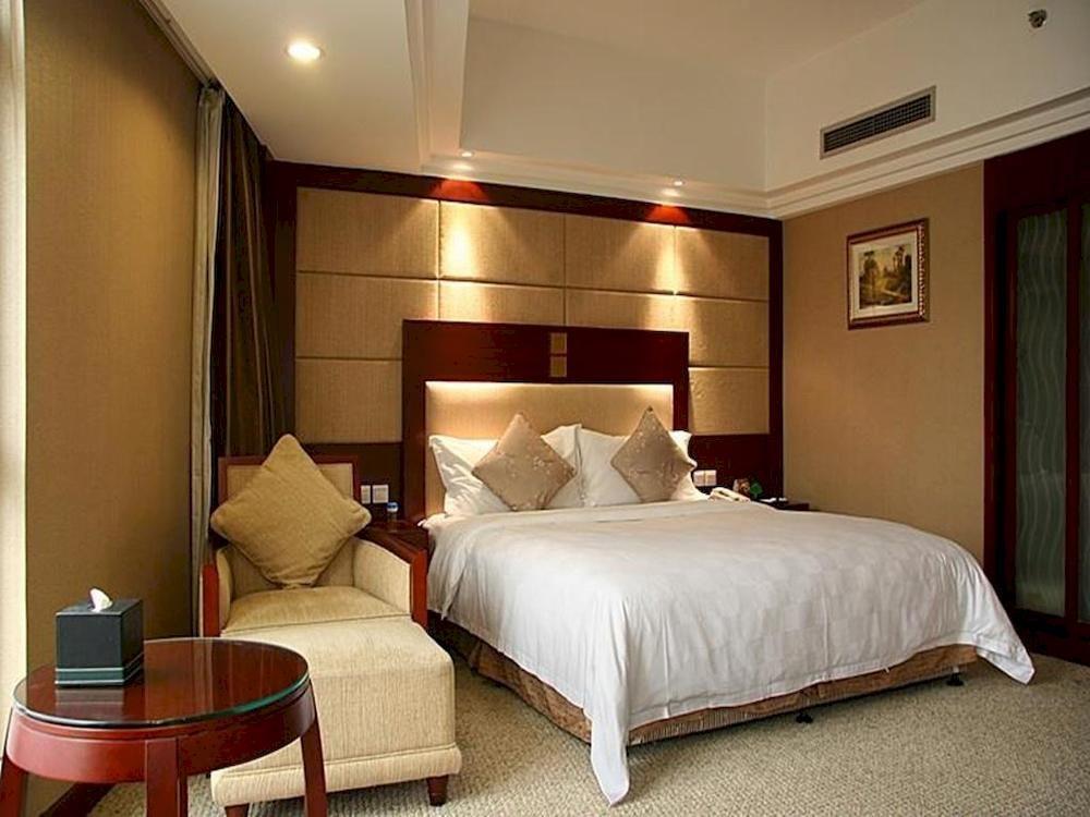 Rong Impression International Hotel Chengdu Exterior photo